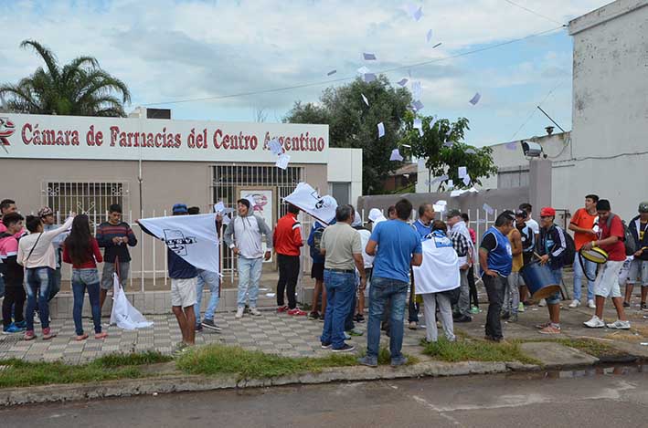 Reclaman a las farmacias una recomposición de salarios