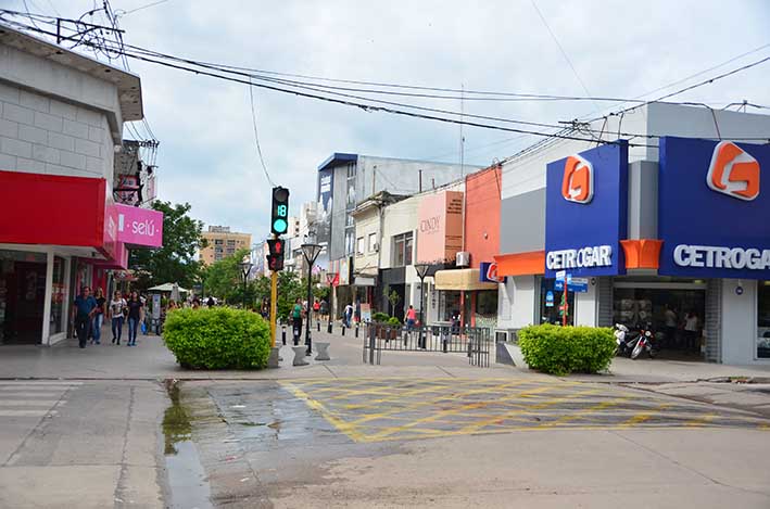 Los comercios abrirán el martes