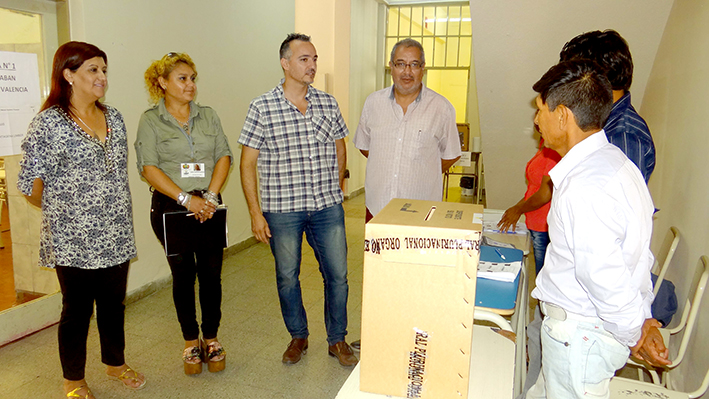 La comunidad boliviana participó de referéndum