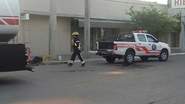 Incendio en depósito de la firma Ribeiro