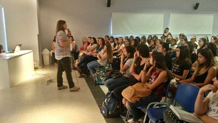 Alumnos realizan cursillo de ingreso