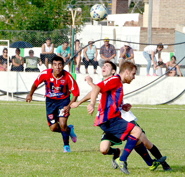 Rivadavia empezó para el aplauso