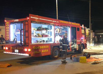 El fuego dejó sin hogar a una familia de ladrilleros