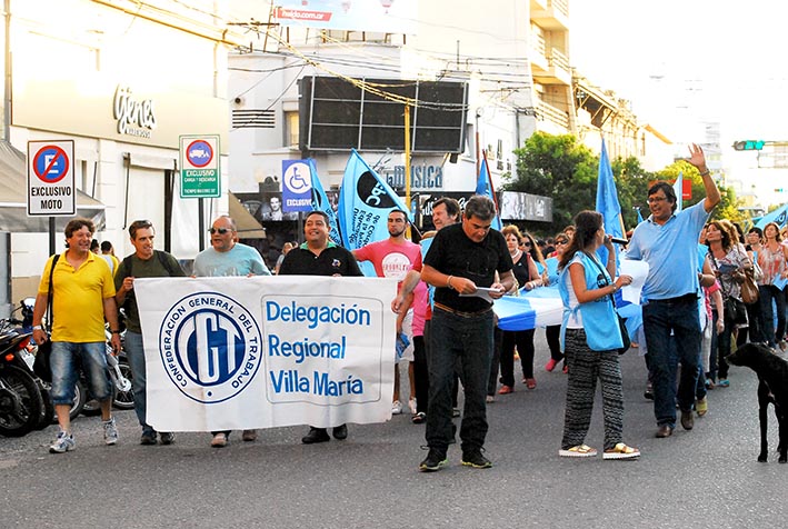 Los docentes de la ciudad y región  proponen no aceptar oferta salarial