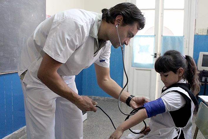 Realizarán controles integrales  de salud a niños de Nivel Primario