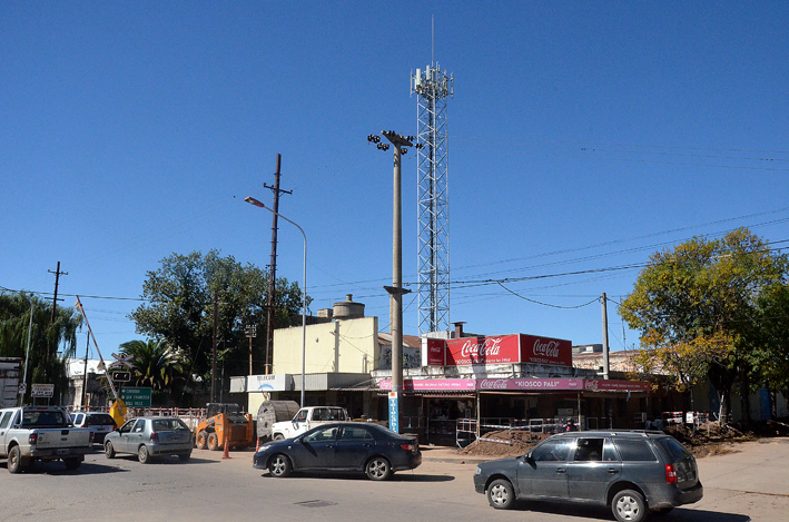 Piden informe por antena de telefonía Piden informe por antena de telefonía