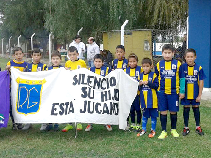 El «RG» reabrió sus puertas al fútbol