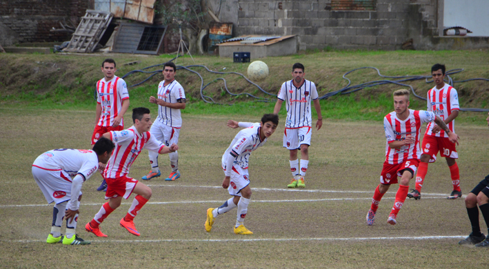 Un digno San Lorenzo dejó a Alumni varado en el Pozo