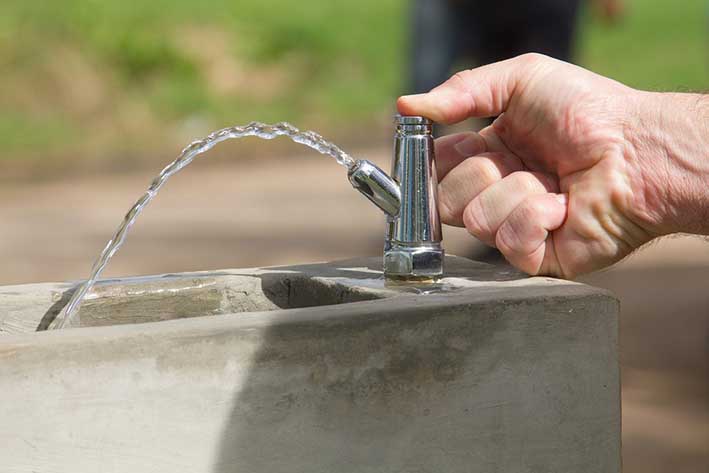 Agua: entre lo público y lo privado
