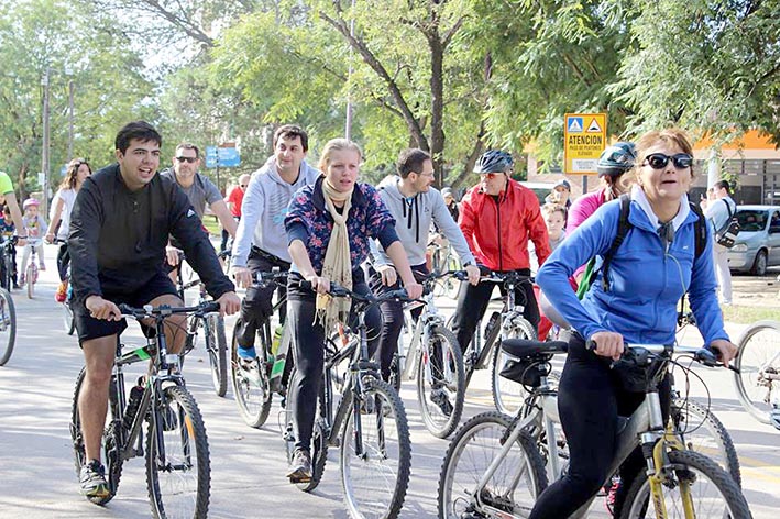 En bicicleta concientizaron sobre el Parkinson