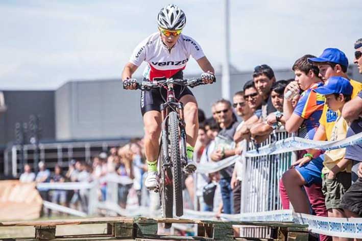 Julieta Sainz compite en Brasil