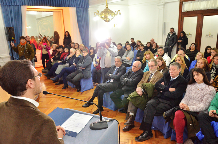 Blanquean datos preocupantes de educación y salen a alfabetizar