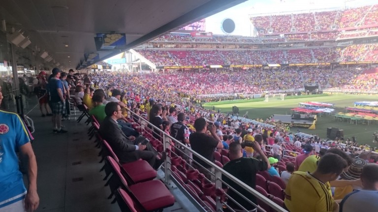 Los corazones comenzaron a calentar al ritmo del fútbol