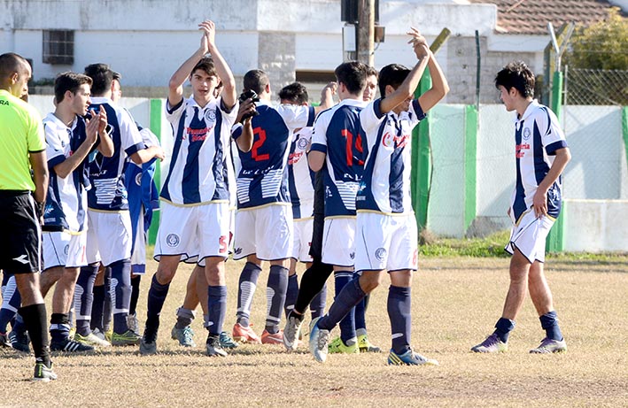 Argentino y Sportivo empezaron ganando