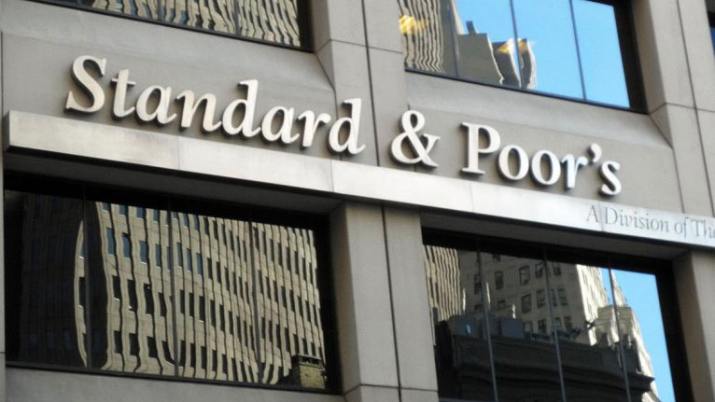 Standard & Poor’s: “la inflación llegará al 40% este año”