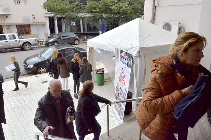 Paro y movilización de empleados de la Justicia por falta de respuesta