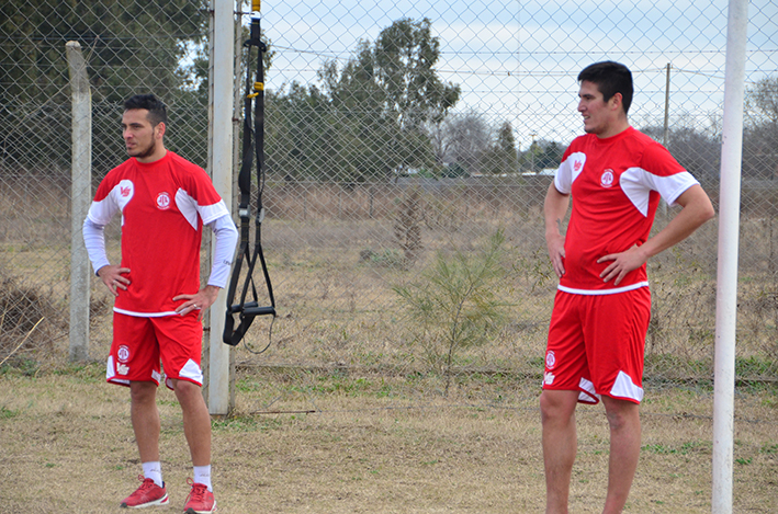 Con dos caras nuevas y una baja sensible: Aimar Con dos caras nuevas y una baja sensible: Aimar