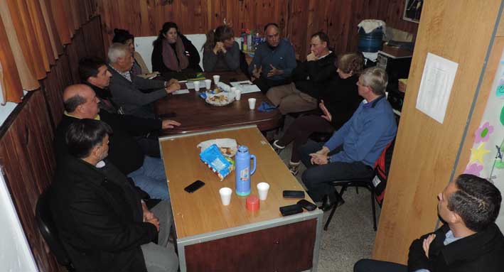 Carignano escuchó a los vecinalistas