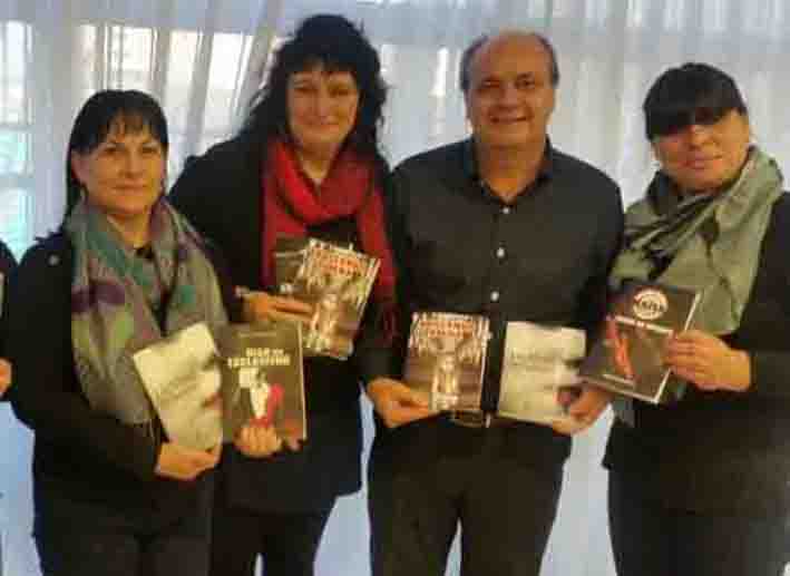 Imprimieron libros de Peressutti