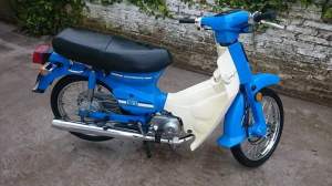 Le robaron la moto al cantante del conjunto Cuerda y Cuero