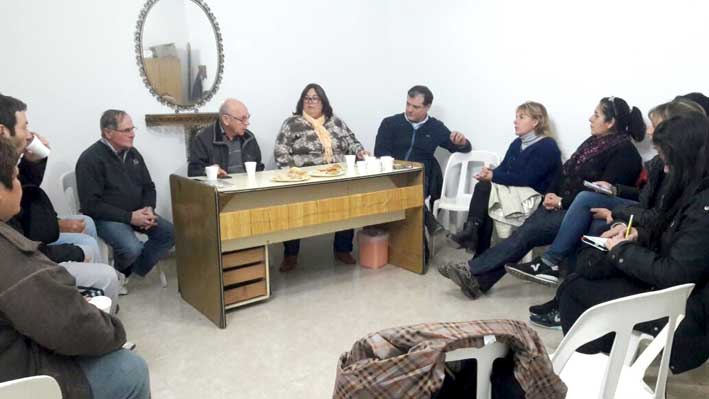 El PRO comenzó la visita a los centros vecinales