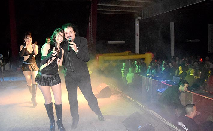 Alcides puso de “Violeta” al Mundo Rojo