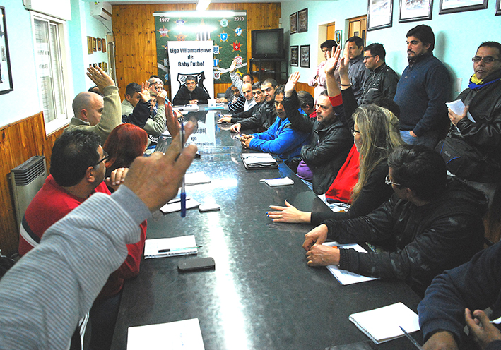 Adelantarán la asamblea y la salida de la comisión