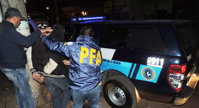Detuvieron a un vendedor de cocaína