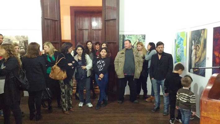Inauguraron muestra pictórica en Villa Nueva