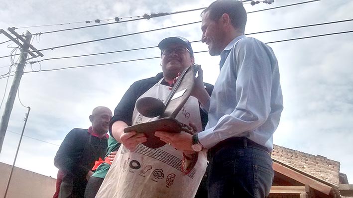 Un gremio ganó el torneo de locro y donó lo recaudado al MuniCerca de Las Playas
