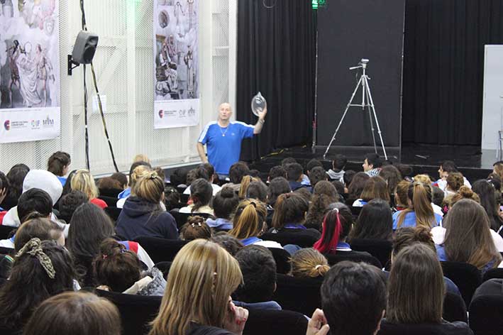 El teatro vuelve a la escuela