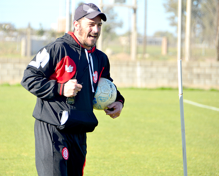 Trullet espera a “Falucho” para definir el once titular