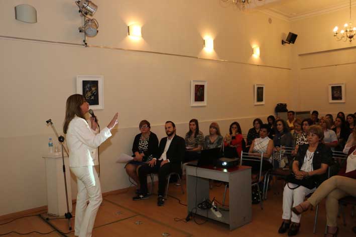 Las crisis motorizaron a las mujeres a participar en política Las crisis motorizaron a las mujeres a participar en política