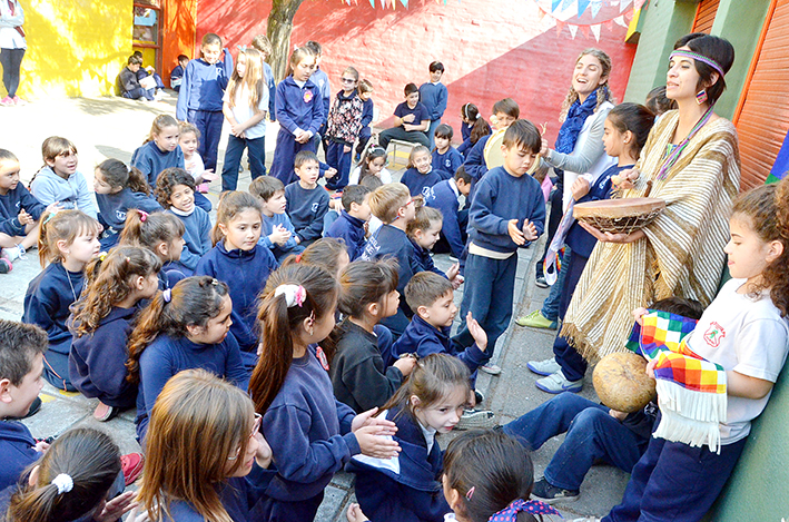 En las dos Villas recordaron el Día de la Diversidad Cultural