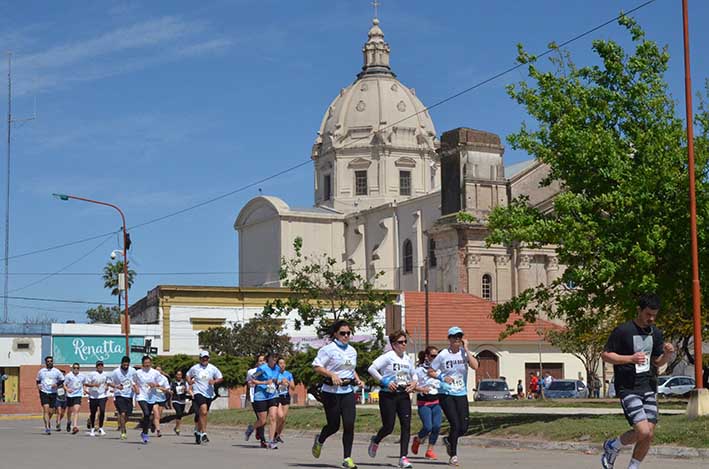 Se corre la Maratón Villa Nueva