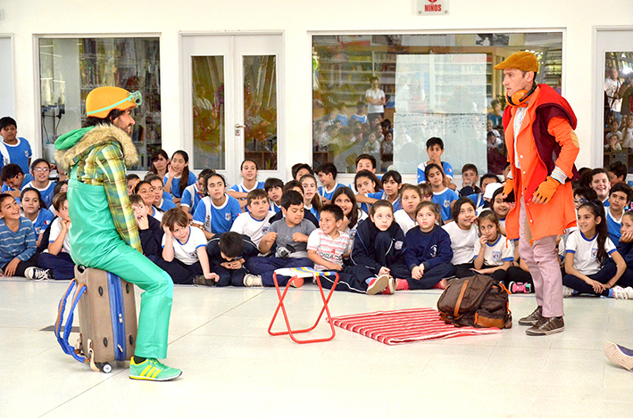 Los pequeños escolares fueron los primeros espectadores del Festival de Teatro