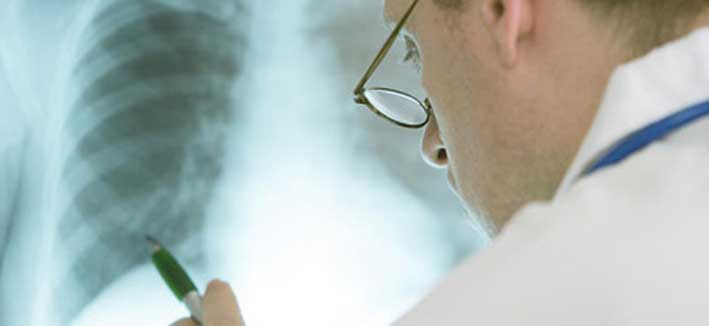 En octubre, las infecciones respiratorias siguieron al tope de la demanda sanitaria