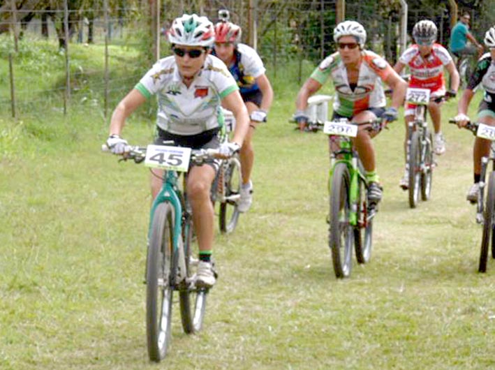 Cierre con títulos y fiesta Cierre con títulos y fiesta