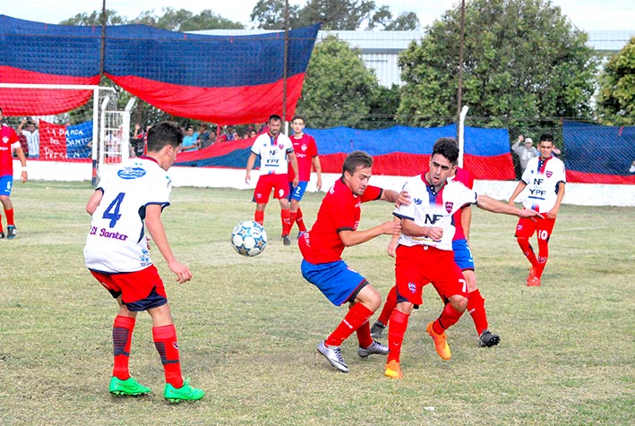 El fútbol intentará borrar la mancha de la violencia