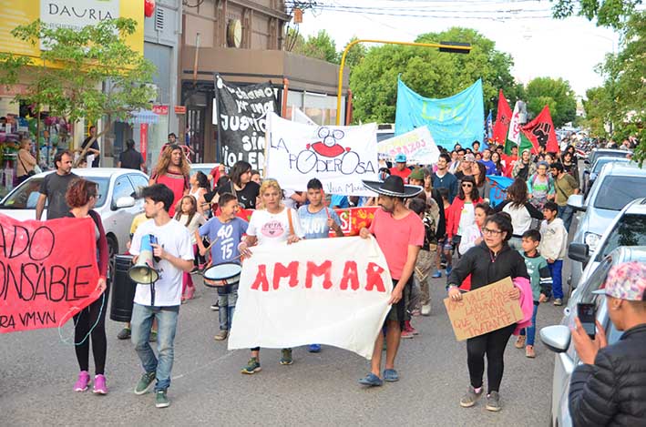 Una de las impulsoras de la Marcha de la Gorra dijo que persiguen a sus hijos