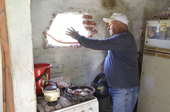 Salió apenas media hora y le sustrajeron lo poco que tenía