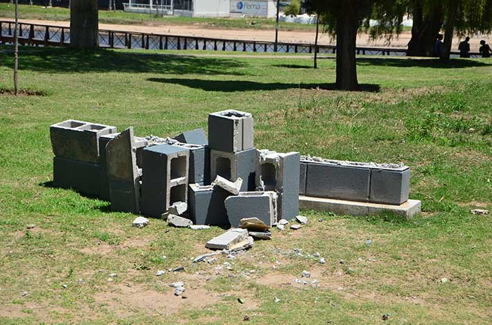 Destruyeron el Monumento a monseñor Enrique Angelelli