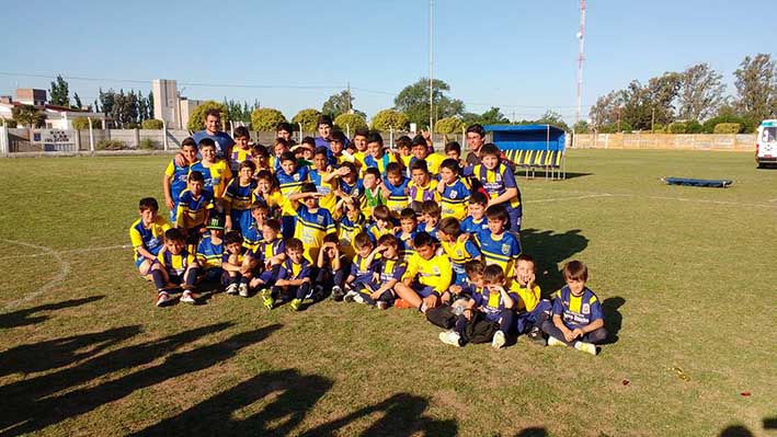 Fiesta de fútbol con los niños