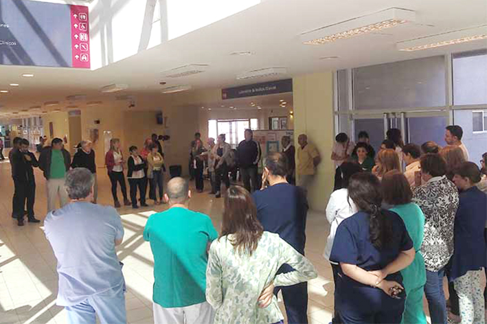 Asamblea caliente en el Hospital Pasteur