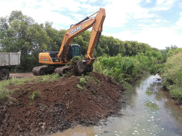 Las aguas van bajando