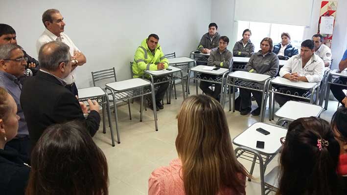 Gill busca aval de concejales para la escuela en seguridad ciudadana