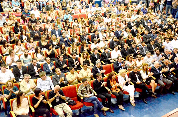 La Universidad de Villa María entregó diplomas a 104 nuevos profesionales La Universidad de Villa María entregó diplomas a 104 nuevos profesionales