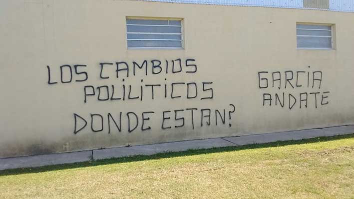 Continuaron las pintadas