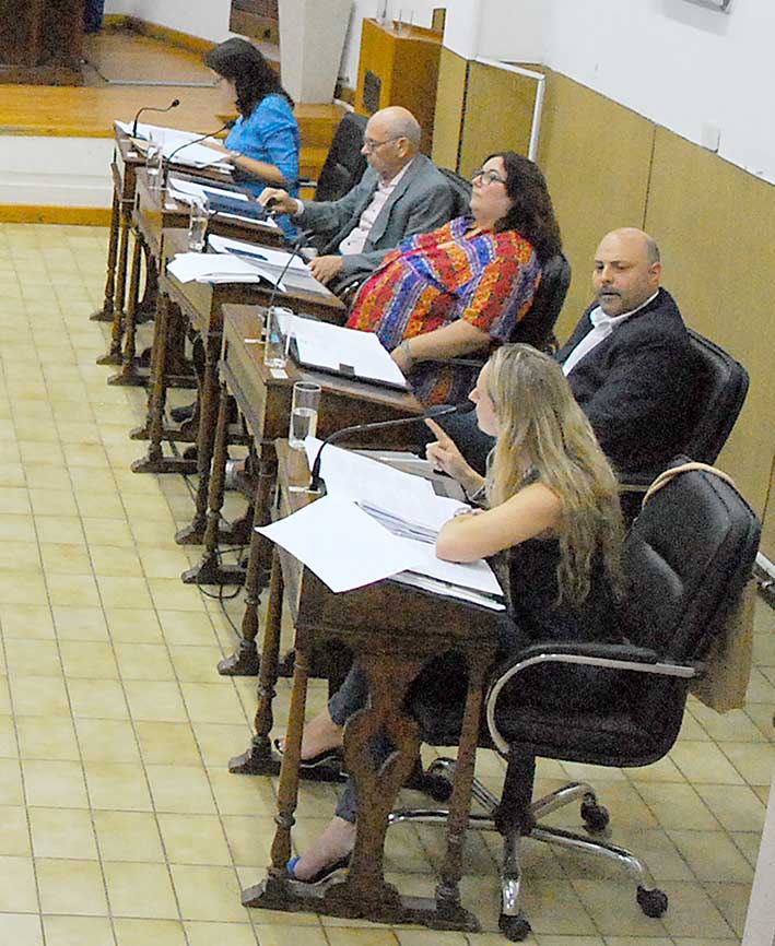 La UCR y el Frente Cívico le dieron al oficialismo los votos que necesitaba
