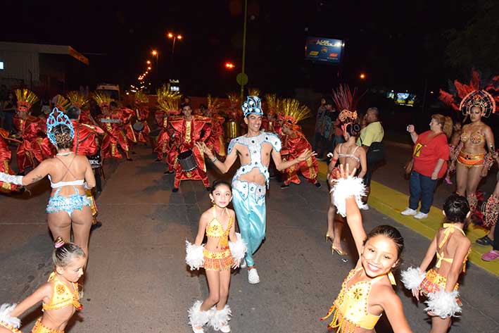 Carnaval  toda la Villa, hasta mañana